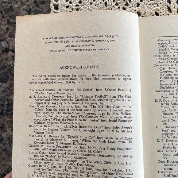 Vintage Red Hardcover Poetry Book 🌺 - Picture 6 of 9